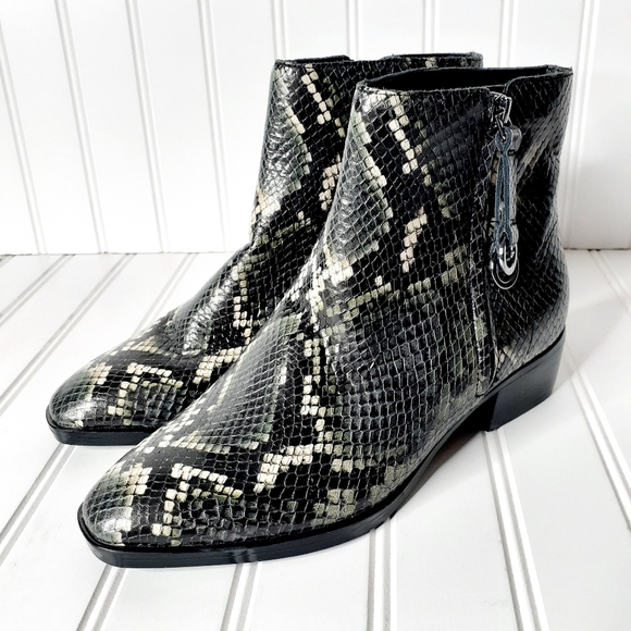 NEW Naturalizer Henry Booties E482 - Picture 2 of 13